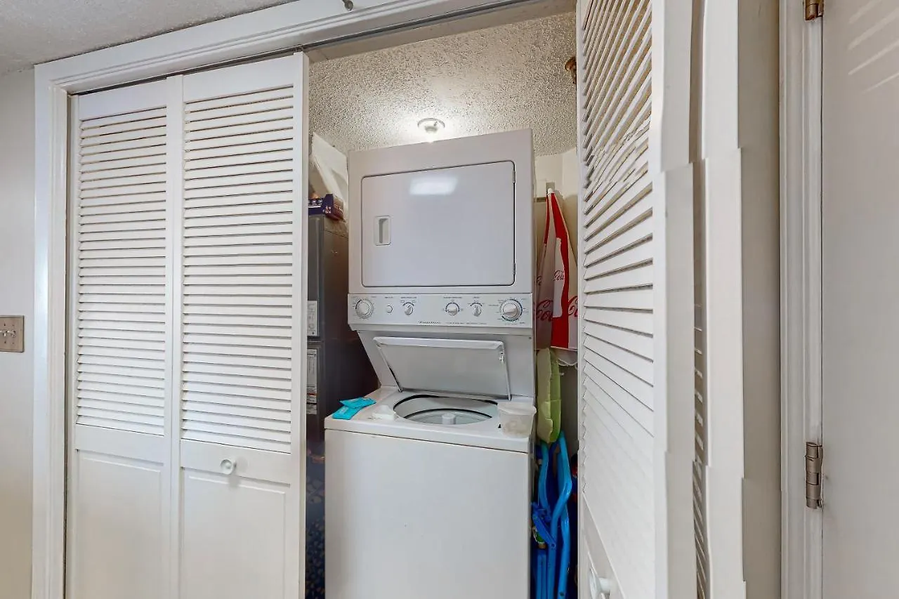 Summerhouse 910B Panama City Beach Apartment